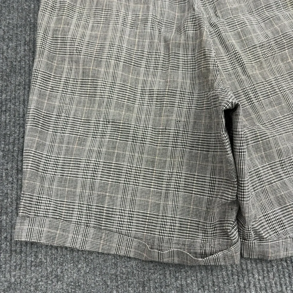 Vintage Izod Shorts Mens 36 Black White Cotton Plaid Pleated Golf Preppy Style